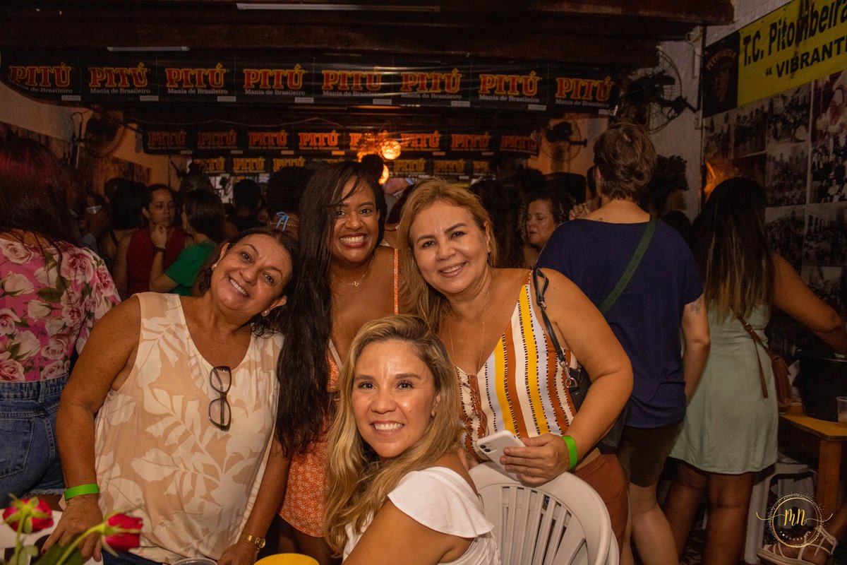 sambadapitomba's tweet image. #tbt mais que especial, samba das mulheres ! 
@manuelanunes_fotografia