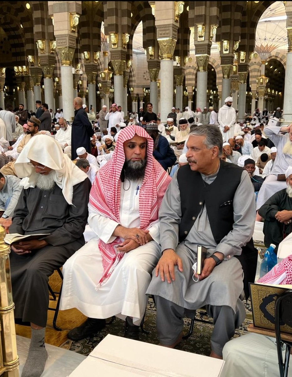 PMLZMediaCell's tweet photo. @ijazulhaq MNA President #PMLZ at Madina Manawarh. https://t.co/1FLHDjV4SW