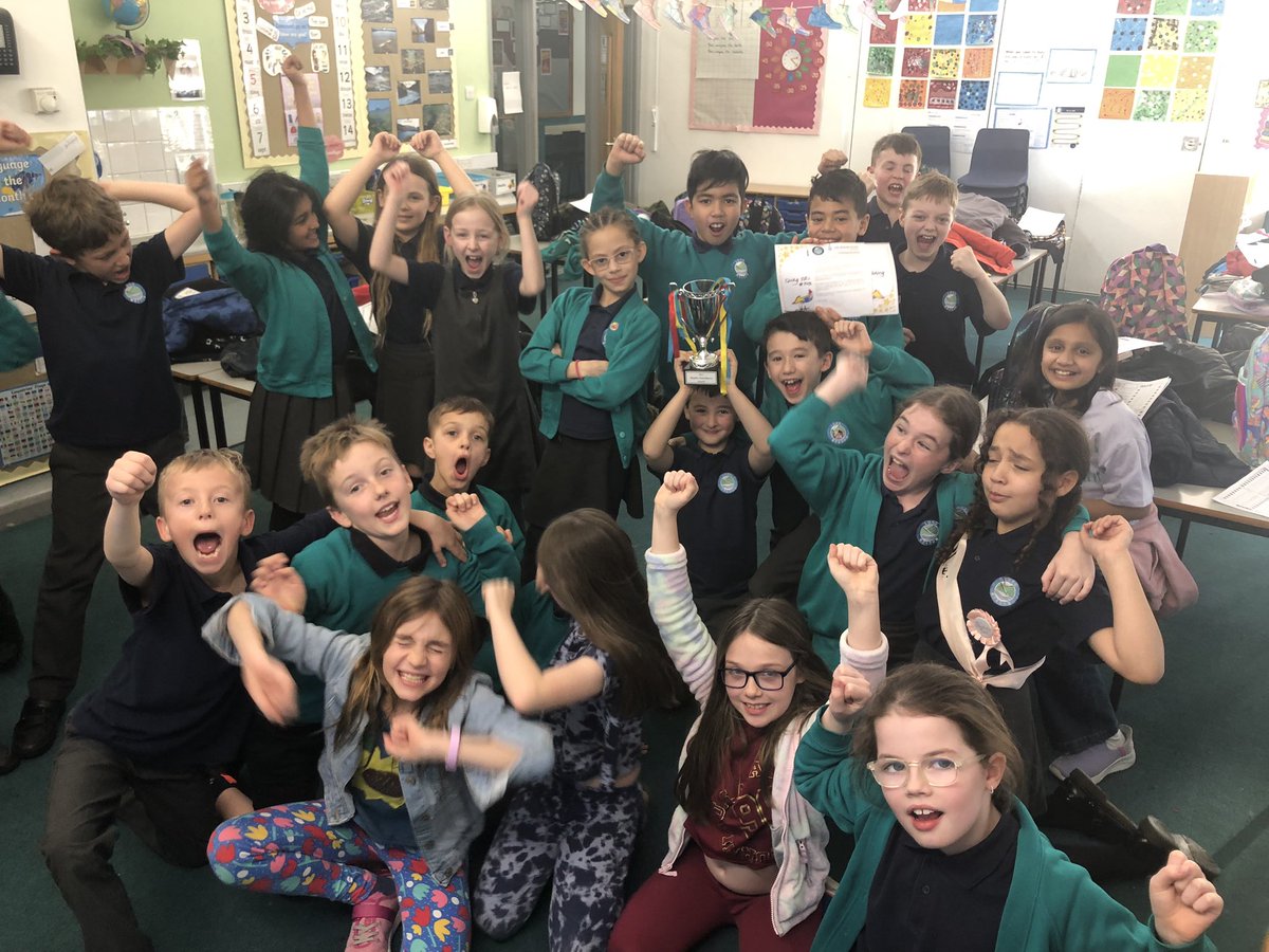 Mrs Small tweet media