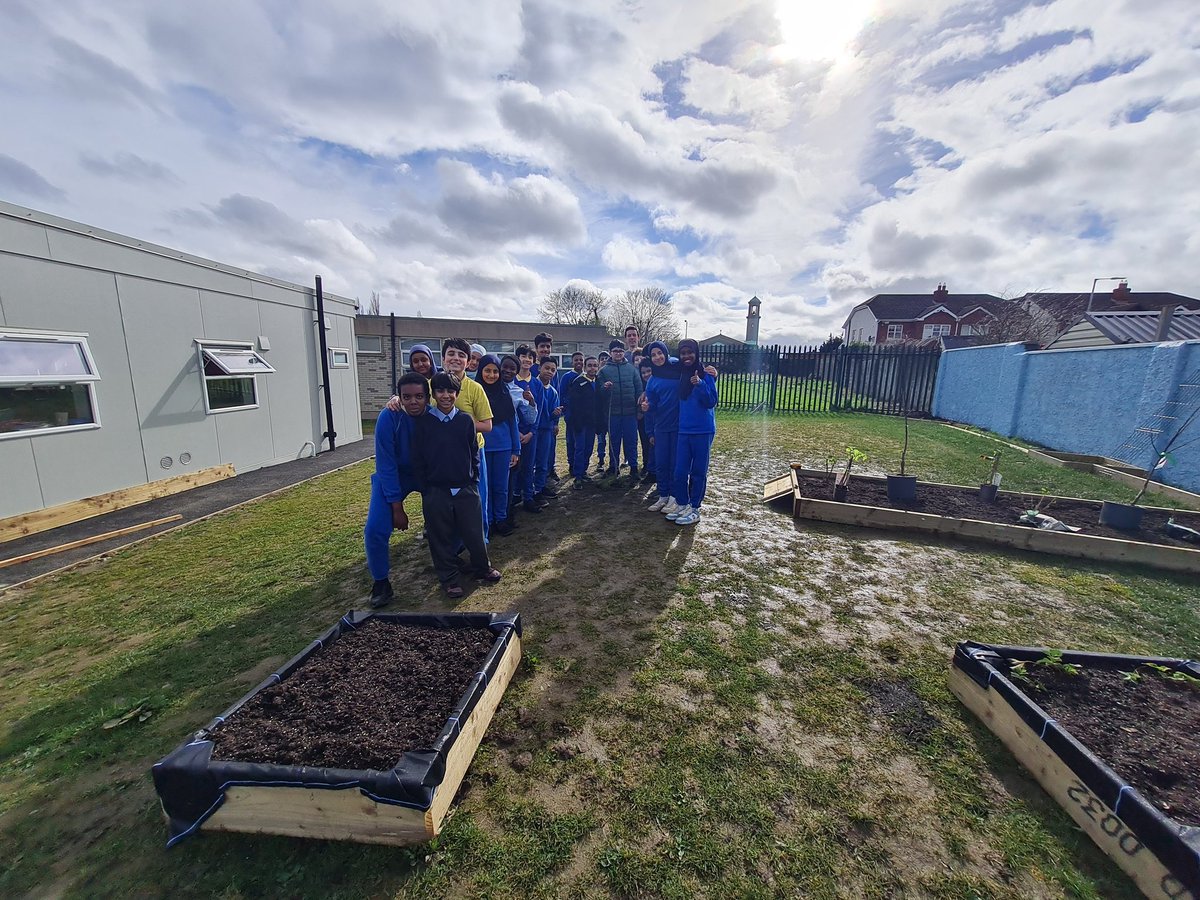 NDMNS's tweet photo. Both 6th classes planted a beautiful horse chestnut tree this afternoon in our new sensory garden. Just like the senior students, it will flourish and grow over the years 🌱 Thanks to Mr. Walsh for helping us plant it @coilltenews @TreeCouncil 🌳 https://t.co/jIMIEm1yoH