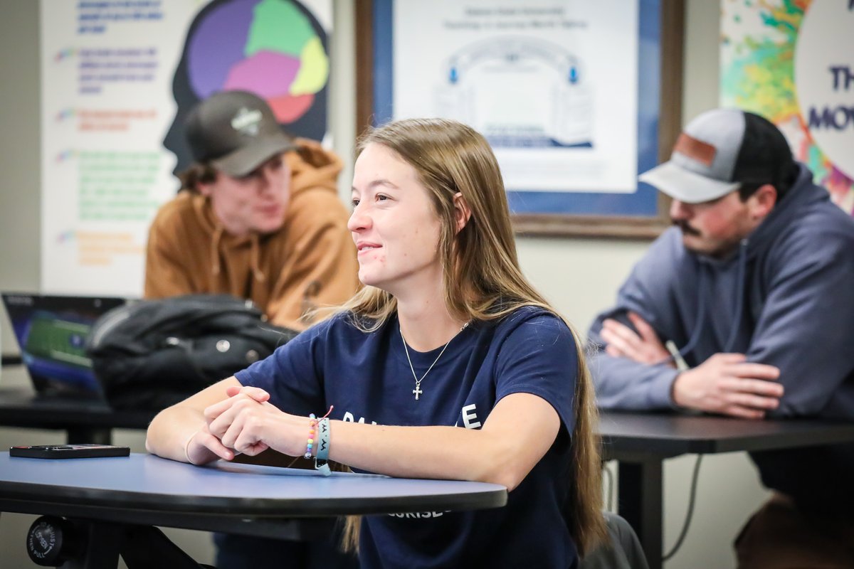 DakotaState's tweet image. Students in Scott Klungseth&apos;s Exercise Science Technology Integration course took advantage of flexible seating while learning about different motion analysis software. 

📰 ow.ly/wY7i50QTeyR

@DSUteach @dartfish 
#exercisescience #stromotion #dartfish #DSUteach