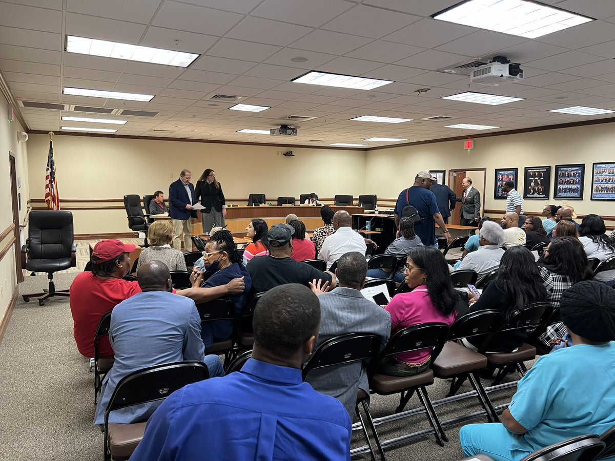 Rylee Kramer (@ryleekramertv) on Twitter photo HAPPENING NOW: the Monroe City School board will be deciding on a new Superintendent. I’ll have the latest on <a href="/KNOE8/">KNOE 8 News</a> tonight at 10. HAPPENING NOW: the Monroe City School board will be deciding on a new Superintendent. I’ll have the latest on <a href="/KNOE8/">KNOE 8 News</a> tonight at 10.