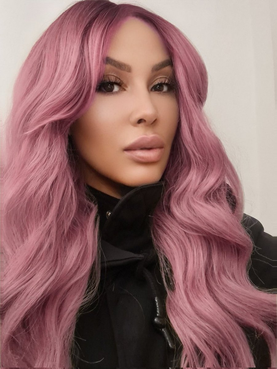 TheProfPearlC's tweet photo. Your think I will show up with this #pretty #FlamingoHair to my #TaeKwonDo - #promotionTest, so they can pull on it as a technique, or will I #cornrow my hair down and away, not even up in a #ponytail, give them nothing to pull on @ all-all 😝
~#Master 🦩 #TheProfPearlC. 💋~ https://t.co/QHbWLgrFcW