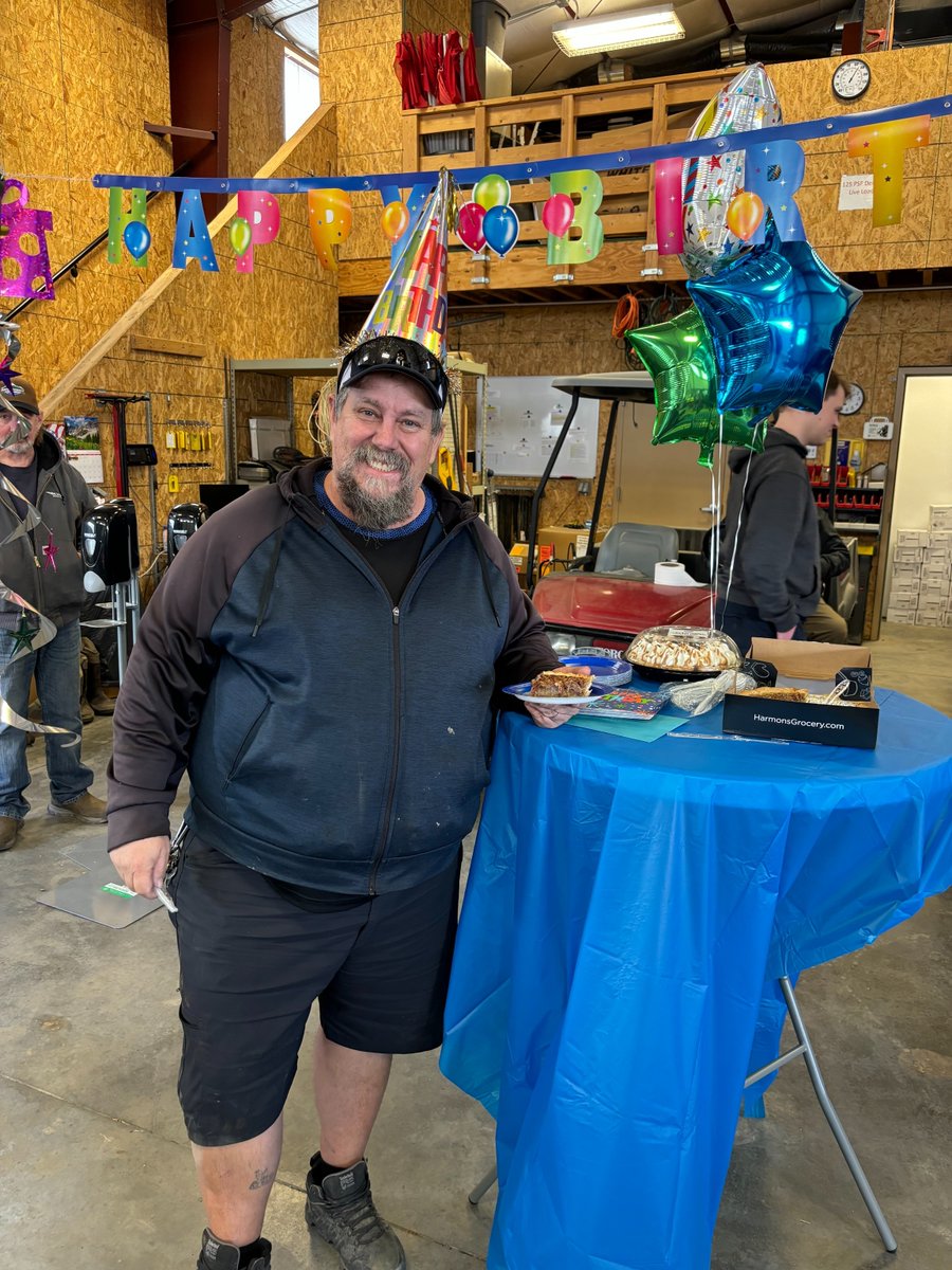 WesternSportsPk's tweet photo. Happy Pi Day, everyone! 🥧 Today, let's celebrate with a slice of your favorite pie and some fun calculations. We also want to wish Happy Birthday to our awesome Maintenance Worker Henry! #PiDay #WSP #WesternSportsPark https://t.co/K9pd1rqYGn