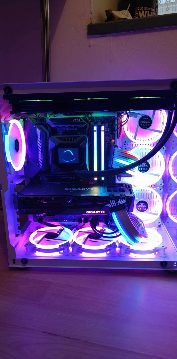 ✅ MONTAGE PC SUR MESURE

🖥️ CONFIGURATION :

🛠️ PROCESSEUR : RYZEN 7 5700X
🛠️ CARTE MERE : MSI B550 TOMAHAWK
🛠️ RAM : CORSAIR VENGEANCE 16GB 3200MHZ CAS 16
🛠️ CARTE GRAPHIQUE : GIGABYTE RTX 3070 8GB
🛠️ SSD NVME : 1TB CRUCIAL P2
🛠️ WATERCOOLING : MSI MPG CORELIQUID K360 V2
🛠️