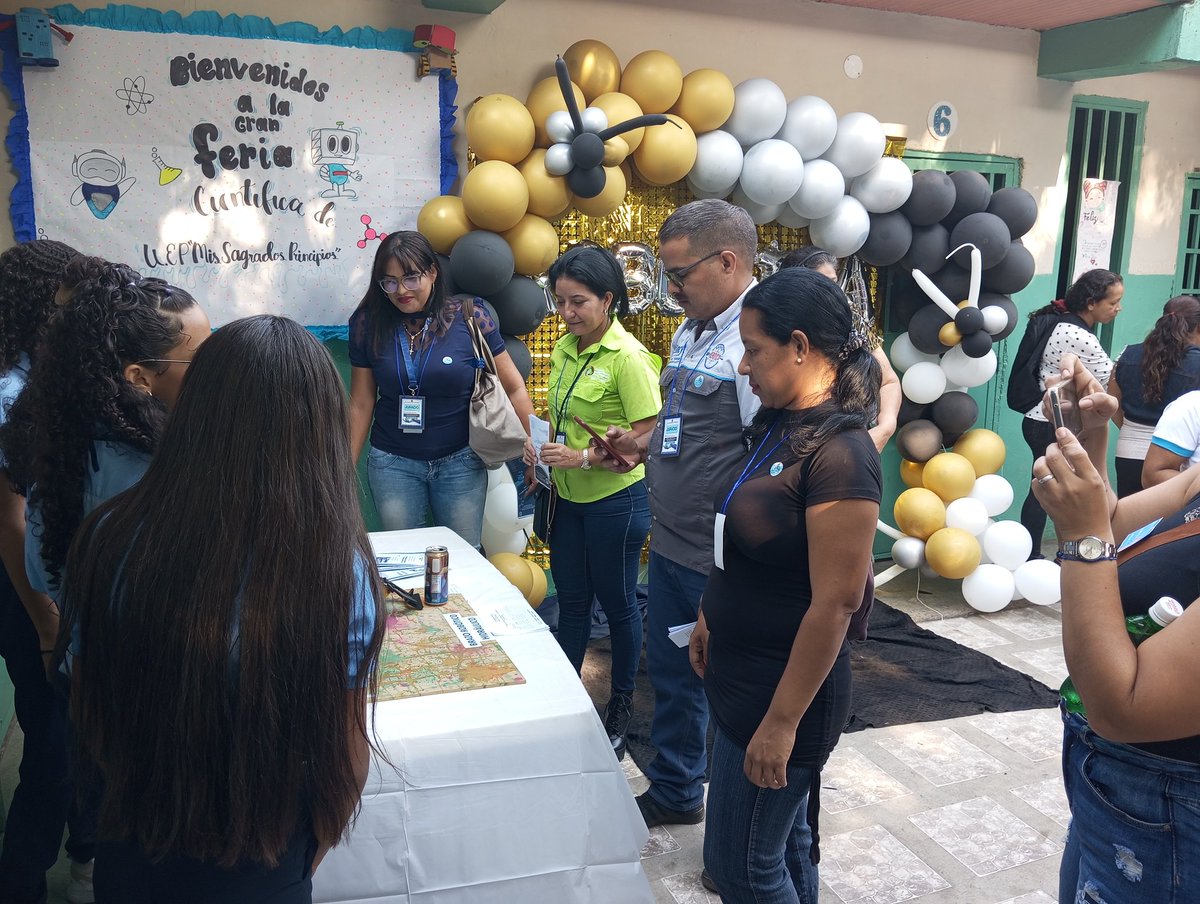 Centro de Formación FLA Acompañando a la 3era Feria Cientifica Robótica en la UEP Mis Sagrados Principios en el Mcpio Francisco Linares Alcántara Aragua @_LaAvanzadora @CDCEAragua @LeiraSuarezPsuv @MPPEDUCACION