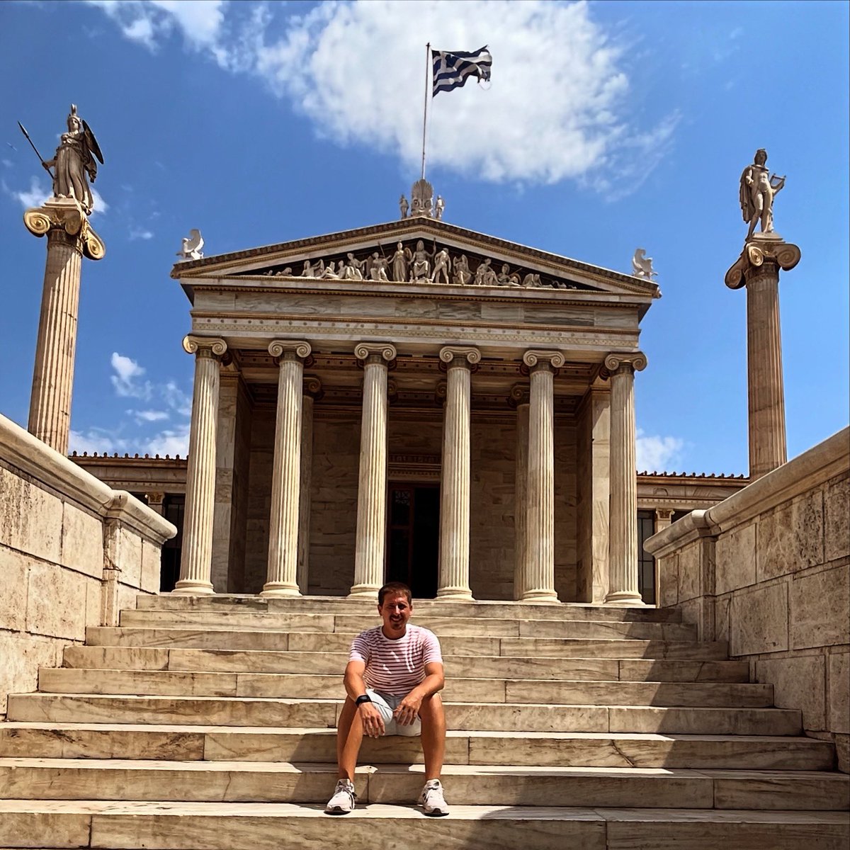 Platanico's tweet photo. “Incluso mientras enseñan, los hombres aprenden” #AcademiaNacional #Atenas #Grecia 🇬🇷🏛️📚 https://t.co/yk5e7L7dpI