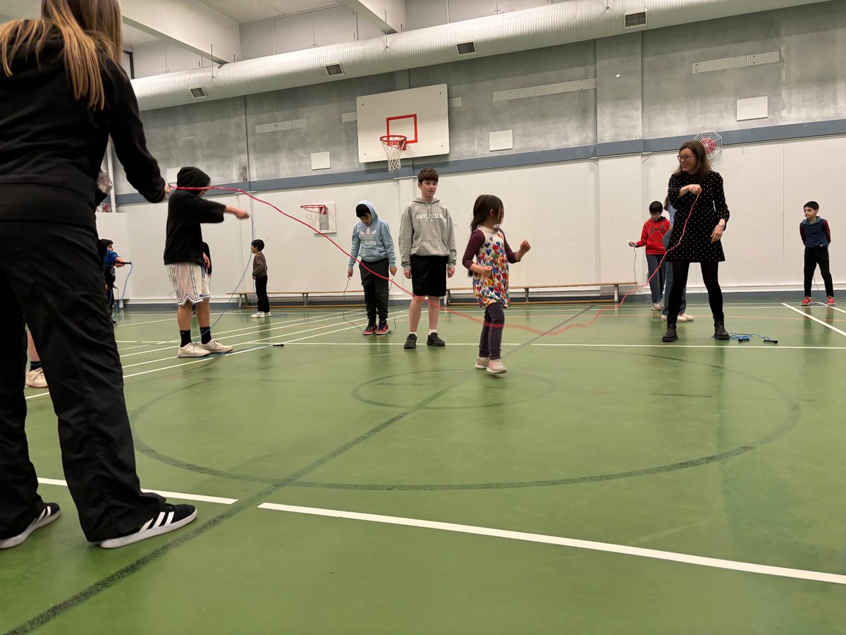 Caulfeild School tweet media