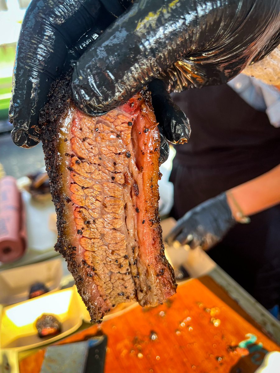 MeatChurch's tweet image. BRISKET? 

Retweet if you’re Team Fatty.
Favorite if you’re Team Lean.