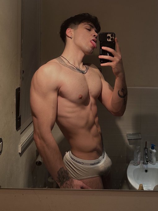 Gym pump ? https://t.co/tjRuj6APSe