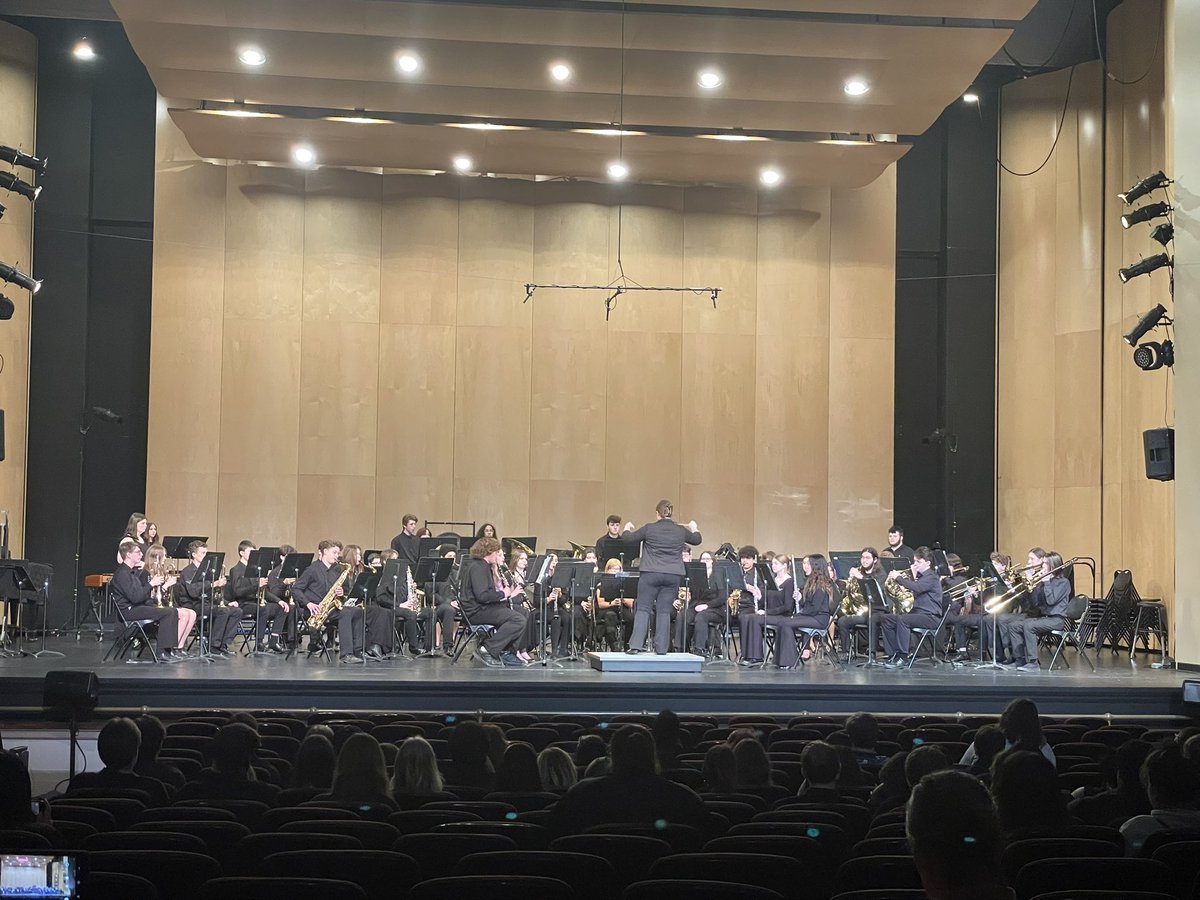 southwarrenband's tweet image. Congratulations to both the Symphonic Band and the Wind Ensemble for excellent performances today at KMEA Concert Performance Assessment!  Both groups received a Distinguished Rating, the highest rating!  We are so proud of the students and all their hard work!!