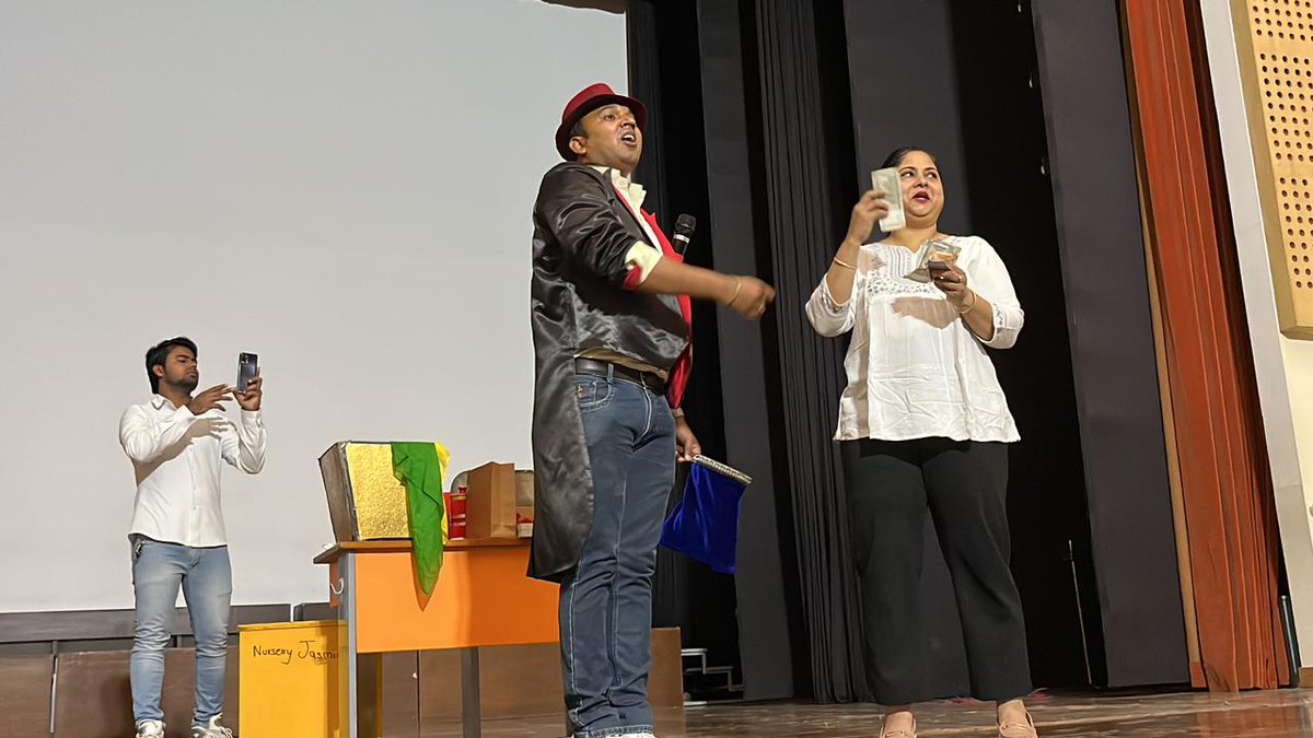 dpsgbn's tweet image. #MagicFun #UnforgettableMoments