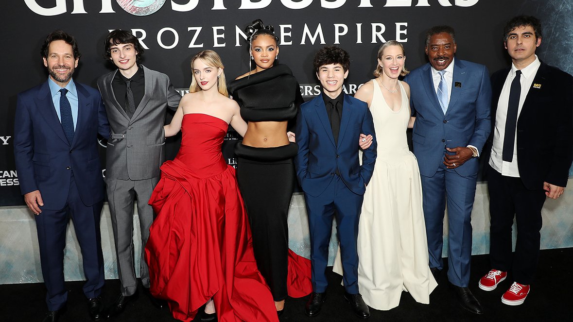 This cast looks so good – we’re getting chills. The World Premiere of #Ghostbusters: Frozen Empire has begun!