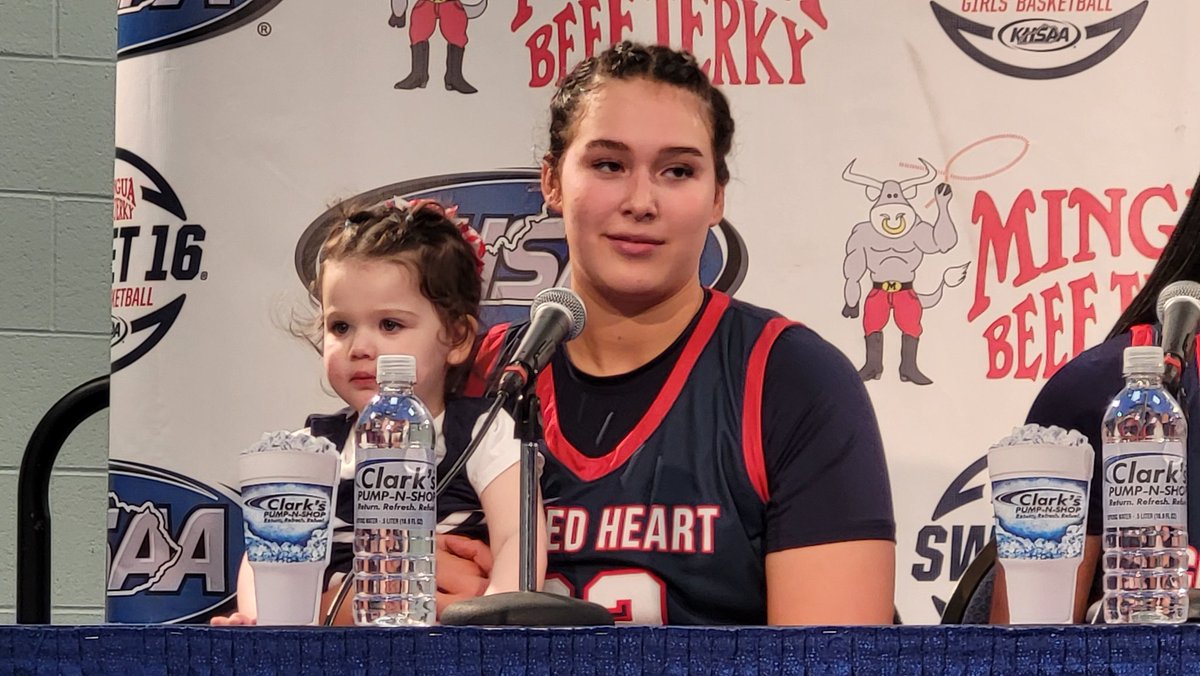 Not only did @AngelinaPelayo have a double-double against @grc_hoops but she took care of @ValkyriesBBall coach @DonnaBenderMoir granddaughter at post-game press conference