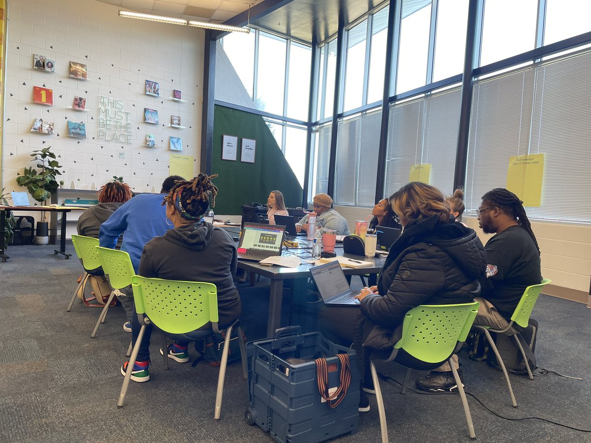 Grateful for our exceptional Instruct. Leadership Team! Their hard work, dedication, & collaborative spirit during this week’s Instruct. “Dream” session was truly inspiring. Together, we’re shaping a dynamic learning environment where our students, staff, & families can Thrive.