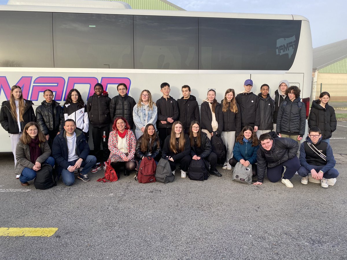 50 élèves et professeurs du <a href="/CLGAnquetin/">Collège Louis Anquetin</a> sur le départ pour l’Espagne ou l’Allemagne. Tous sont arrivés à destination et ont rejoint leur famille d’accueil ! Une belle semaine en perspective.