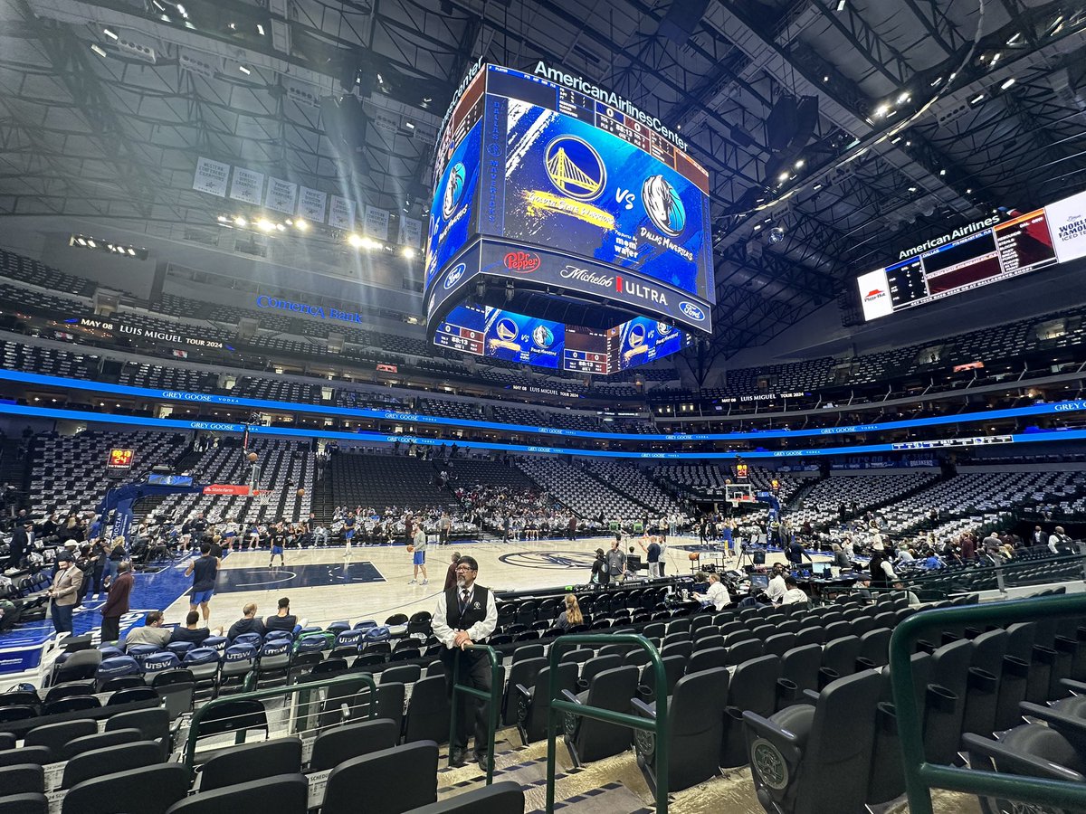 CoachTreyO's tweet photo. Spring Break Getaway!

▪️Mental Reset
▪️Fiancé Time
▪️Visited my 4th NBA Arena
▪️High Level NBA Talent https://t.co/MqwMObWdR2