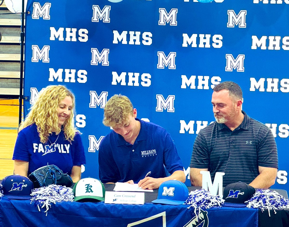 Congratulations to 2024 Cameron Cressend on signing the dotted line with Millsaps College.  Proud of you kid  !! #4L <a href="/CCressend/">Cam Cressend</a> <a href="/MHSSkippersBSB/">@MandevilleSkippersBaseball</a> <a href="/MajorAthletics/">Millsaps College Athletics</a> <a href="/PrepBaseballLA/">Prep Baseball Louisiana</a> <a href="/2D_sports/">2D Sports Baseball</a>
