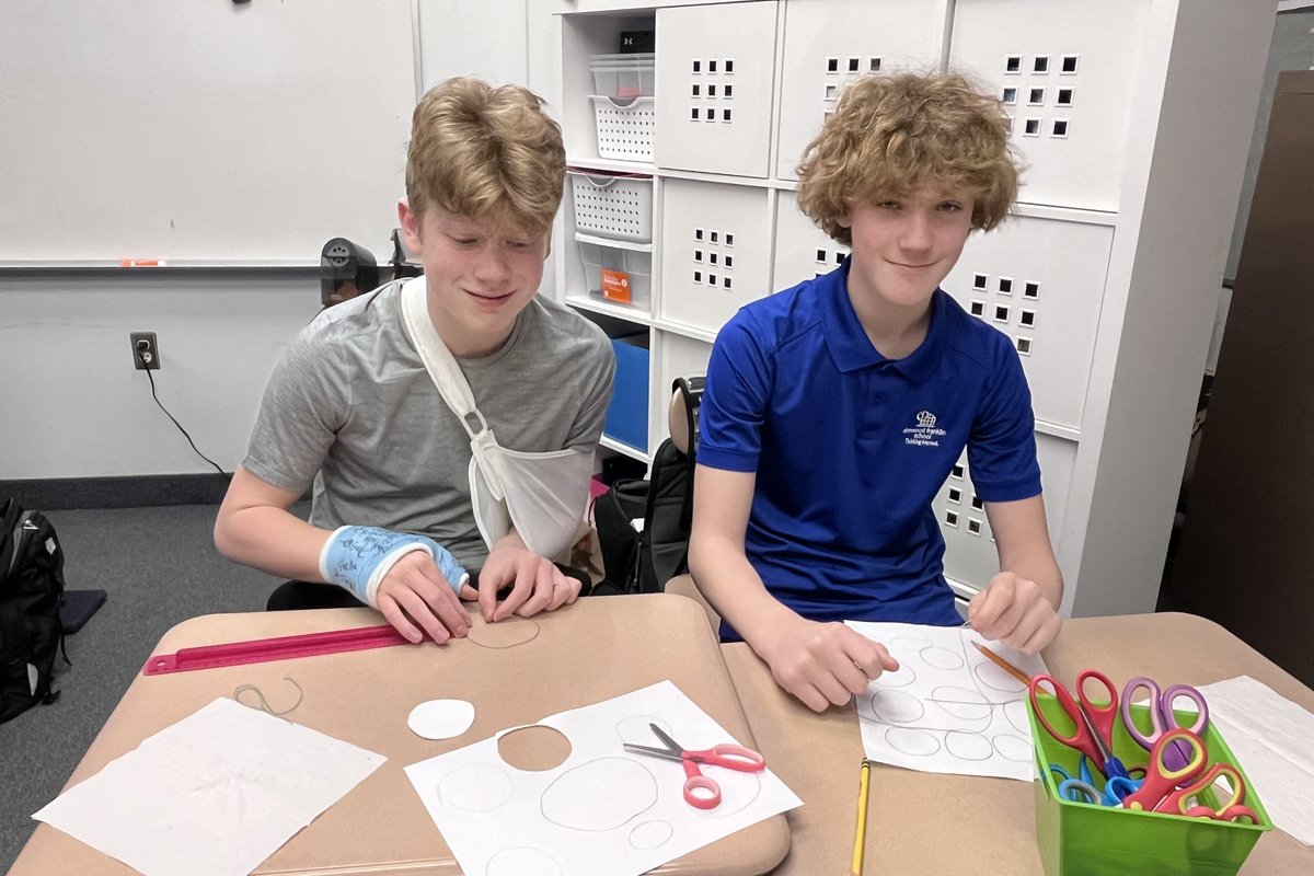 ElmwoodFranklin's tweet image. It’s Pi Day, and our Upper School math celebrated with a little healthy competition, racing each other to see who could roll the first ten digits of Pi and trying to draw the perfect circle. Like π, these students can’t stop, won’t stop. #piday2024 #thinkingbeyond