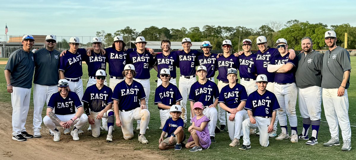 Game 1 at Orange City, FL East 7 University High 2 Mason Chandler 4 IP (W) 0 ER 2H 3 K Kaden Bach 2 IP 1 ER 1 K Mitchell Goldschmidt 1 IP 0 R AJ Lucas 2H 1 2B 1 3B 2 RBI Cooper Brown 1 H 2 RBI Cole Holbrook 1 H 1 RBI Liam Kerr 1 H Ethan Greenwell 1 H #BELIEVE #CocoaBeast #Win1