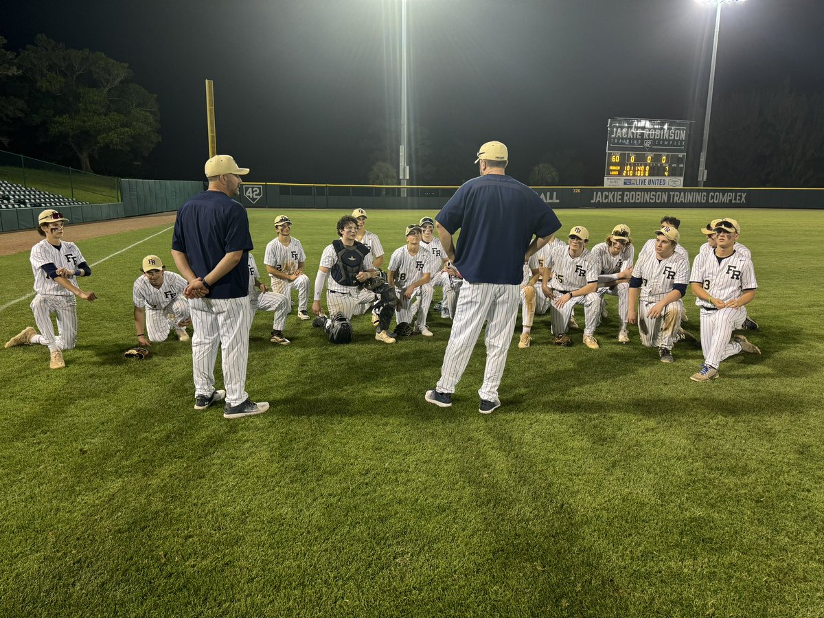 And that's a wrap for the first scrimmage of the season in Vero Beach, FL at the Jackie Robinson Training Complex. 

FR Baseball with a 7-4 victory over Loomis Chaffee (CT)
