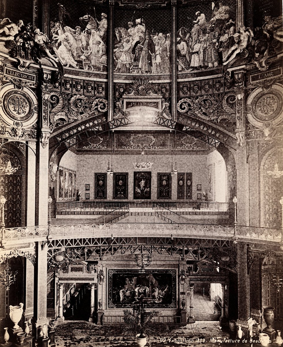 scumbunker's tweet photo. This is inside one of those 'temporary' palaces with those giant domes. All just stucco and oh so temporary and disposable. https://t.co/yBrhIapF9X