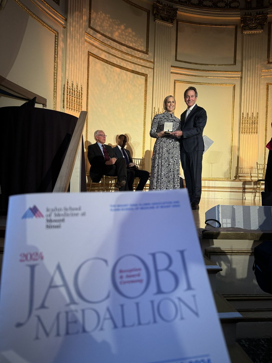 Elizabeth A Spencer MD MS (@pedsibddoc) on Twitter photo #MarlaDubinsky was honored tonight with a #JacobiMedallion from <a href="/IcahnMountSinai/">Icahn School of Medicine at Mount Sinai</a> so well-deserved for her work as a researcher, mentor, & clinician.
Our collaborator <a href="/EmmaGuttman/">Emma Guttman-Yassky</a> was also one of the incredible honorees!
I was honored to work w/ 2 such wonderful #womenmentors. #MarlaDubinsky was honored tonight with a #JacobiMedallion from <a href="/IcahnMountSinai/">Icahn School of Medicine at Mount Sinai</a> so well-deserved for her work as a researcher, mentor, & clinician.
Our collaborator <a href="/EmmaGuttman/">Emma Guttman-Yassky</a> was also one of the incredible honorees!
I was honored to work w/ 2 such wonderful #womenmentors.