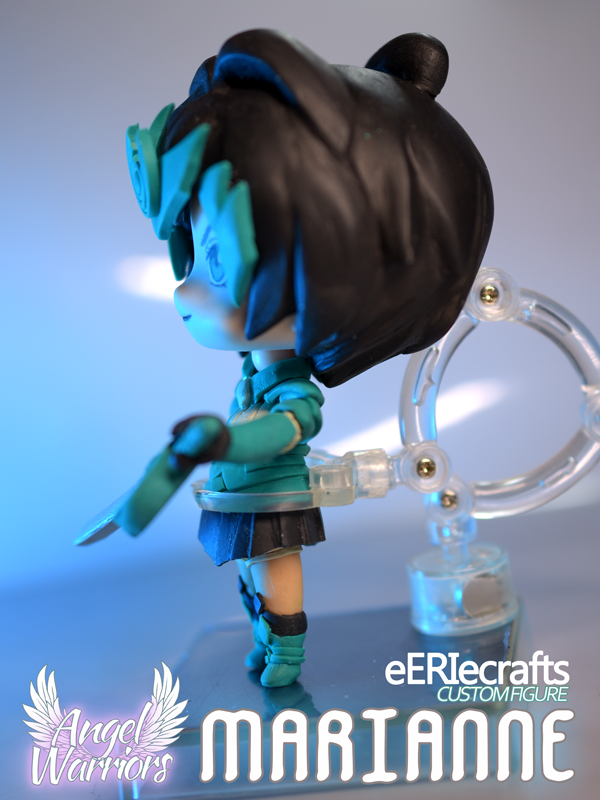 eERIecrafts's tweet photo. ¡Unas cuantas fotos más! 
Marianne es del tamaño y proporciones de un Nendoroid, con imanes en los pies para la base metálica. 
Diseño chibi y esculpido por mi ☺️
¡Tengo muchas ganas de hacer más customs así, es divertido! https://t.co/ExIYn744Nt