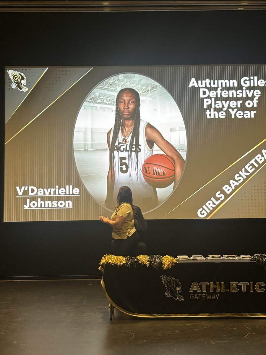 I’m forever Grateful 2yrs straight defensive award in her honor#BallforAutumn🙏🏾🙏🏾🙏🏾🏀🏀🏀