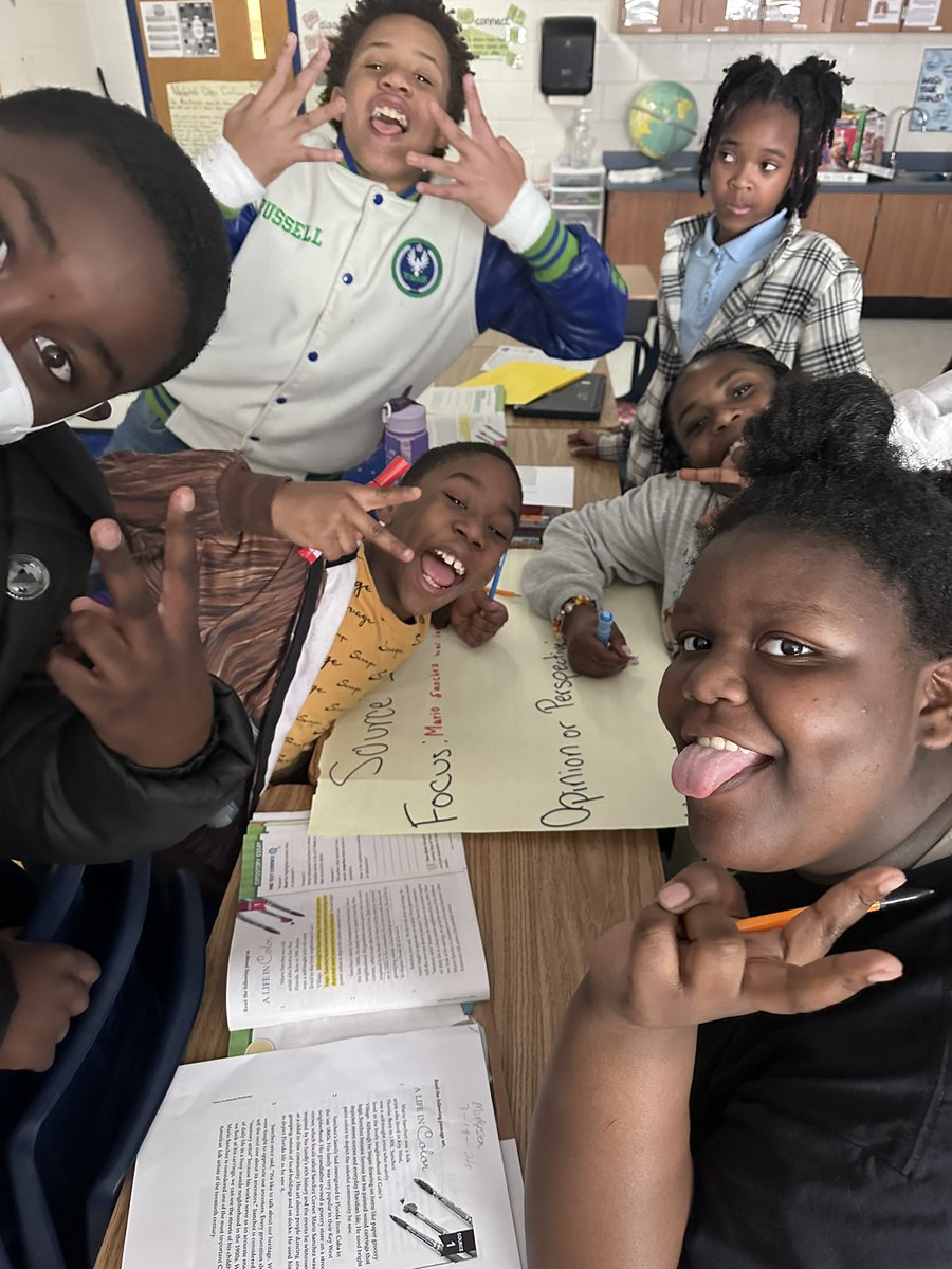 teachinglex's tweet photo. Seeing my students write affirmations in their books will never get old. Collaborating during writing to clear up misconceptions today was fun. Each group was to analyze a different source and then identify the information that would support our prompt.
#GettingBetterOnPurpose https://t.co/5qEkndsnSi
