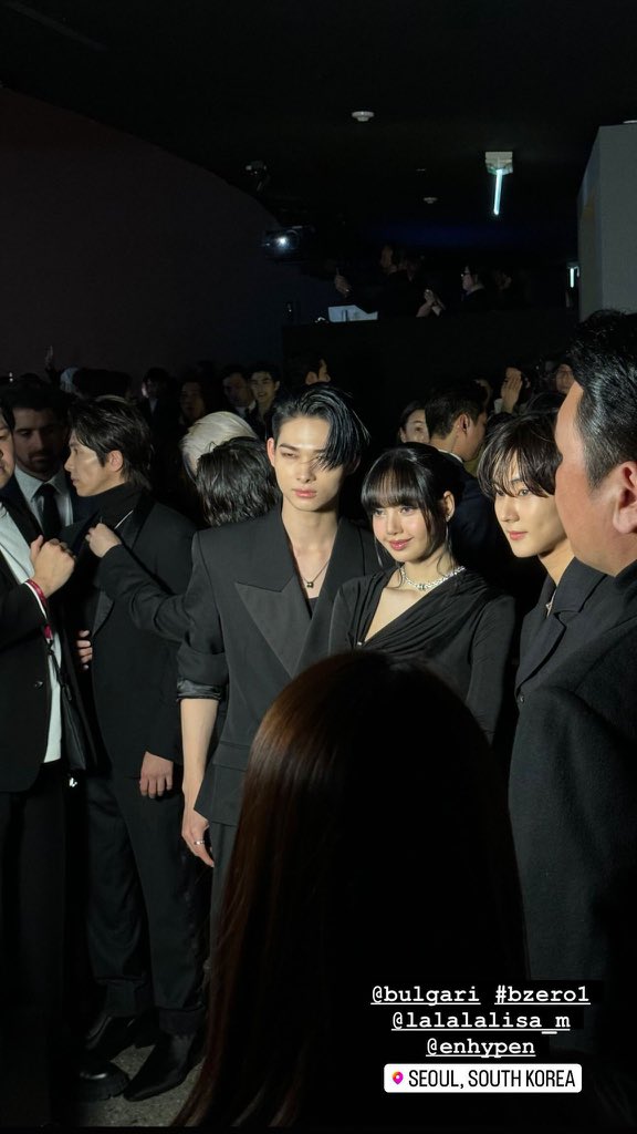 TeamLisaPH's tweet photo. LISA with JUNGWON and NI-KI of ENHYPEN

LISA AT BULGARI KOREA
#LISAxBulgariStudio https://t.co/nz6CYmcUv1