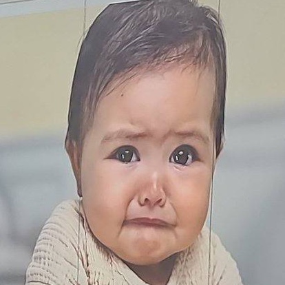 sodapop507's tweet photo. I’ve seen this photo of the Apple baby going around so let’s start a thing #savethebaby #applebaby https://t.co/mo3f1mt62I