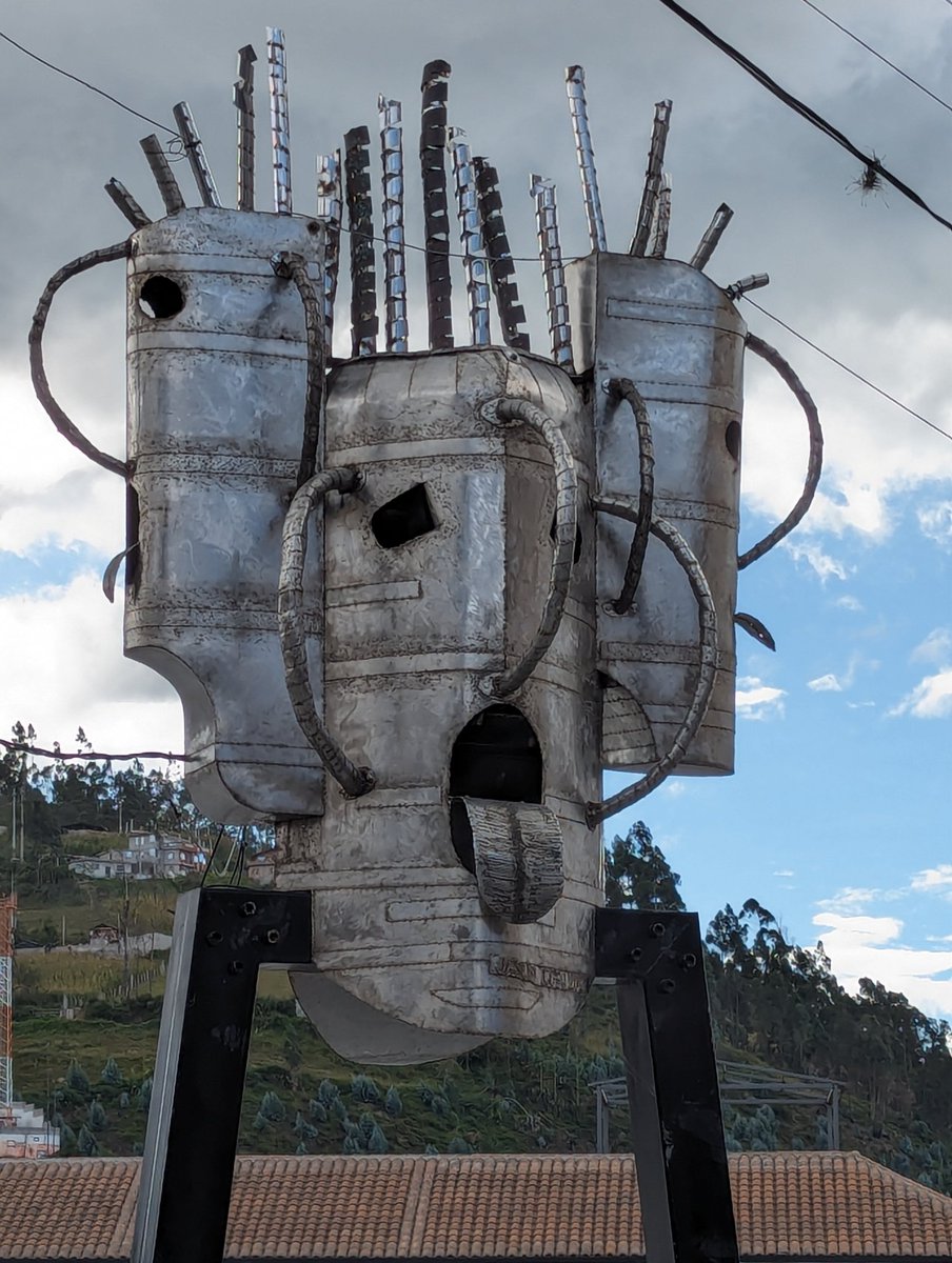 FastFredTravels's tweet photo. Otavalo public art https://t.co/6GAMPgFfWp