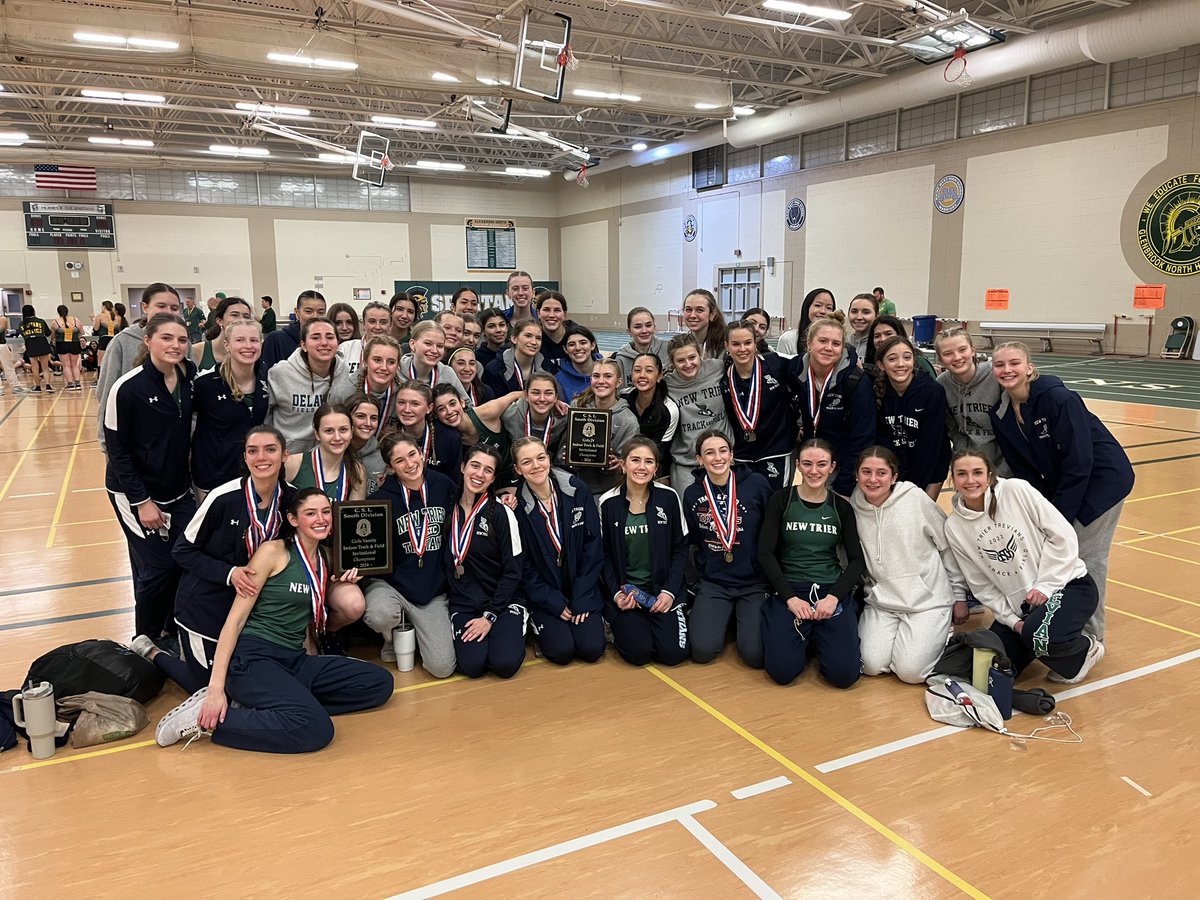 New Trier Girls Track & Field tweet media