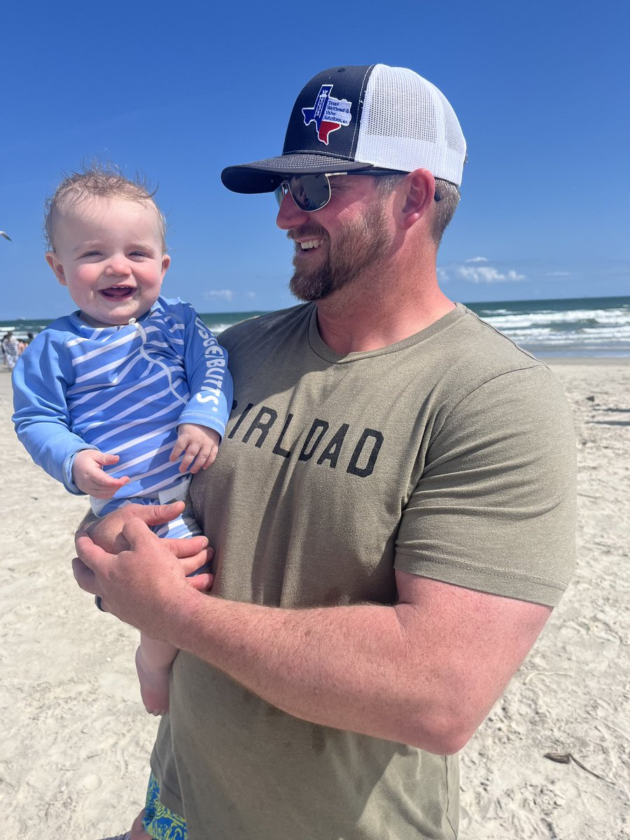 DrJLGore's tweet image. Cinnamon Shore beach, Corpus Christi Aquarium, pool time, San Antonio DoSeum, and lots of cuddles with my wonderful family. Such a great spring break. 💕💙 #fillmybucket #timeoff #familyfirst