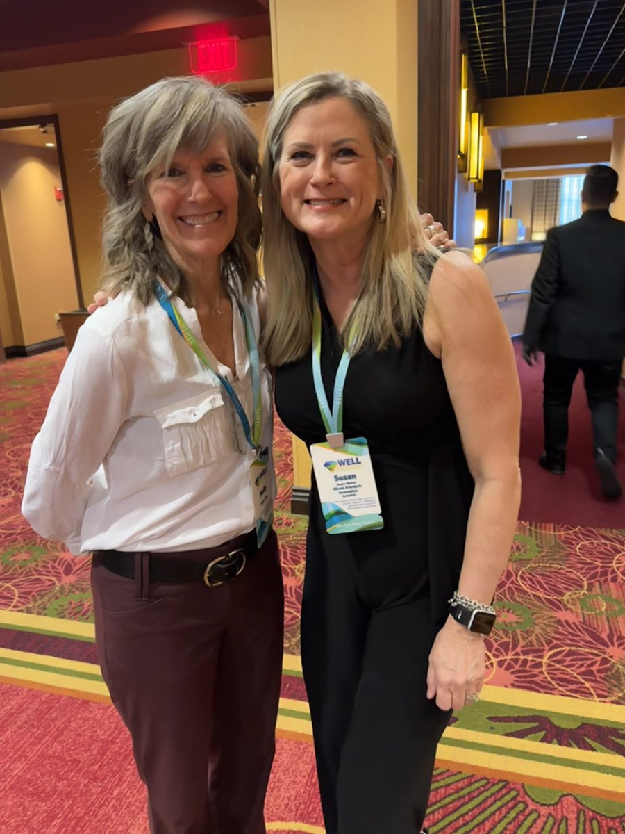 Celebrity moment! OMG! The one and only founder of Girls on the Run Molly Barker! #WellSummit <a href="/ilprincipals/">Illinois Principals Association</a>