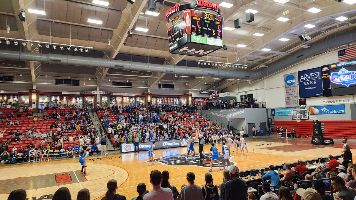 RUSH_Bball's tweet photo. We are underway at Drury in the Varsity Boys D1 National Semifinal as RUSH takes on No. 1 MHEA! https://t.co/iH1wvEhLDH