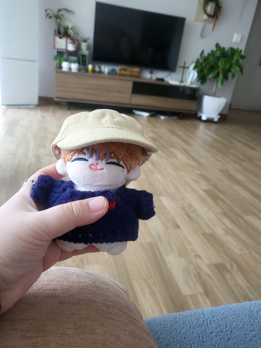 아기상호 만원 에 양도해요
입고있는 옷 싹드려요.
뎀이나 멘션주세요.