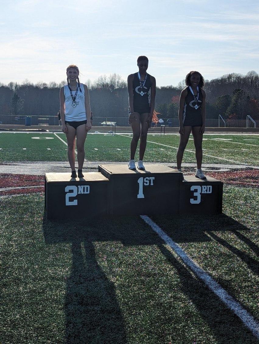 Congrats to our very own Kailyn Copous for placing 2nd in the 100 Meter Hurdles today at the Lake Lanier Classic! Go Vikings! @EastHallHighSp1