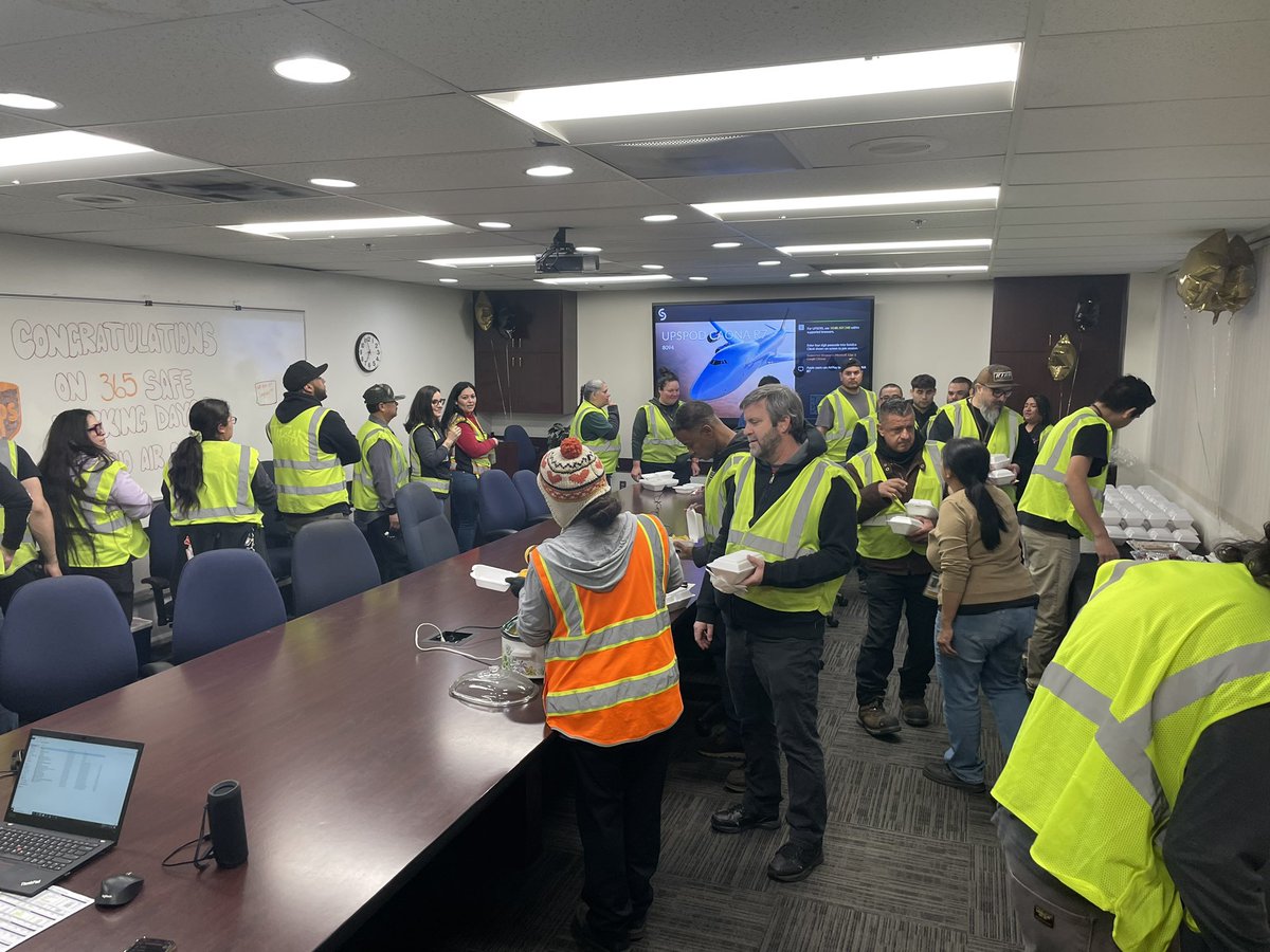 Stefanie Hoffman-Alzaga tweet media