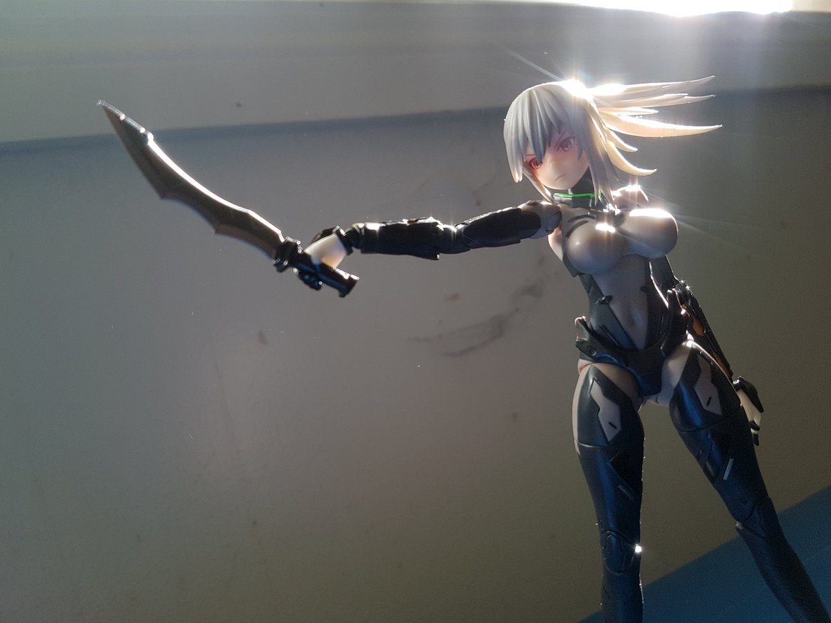 TheLocalBard's tweet image. Assassin loves her knife.

#SnailShell #SnailShellAssassin #Assassin #RobotGirls #Knife #ToyPhotography @wozhike