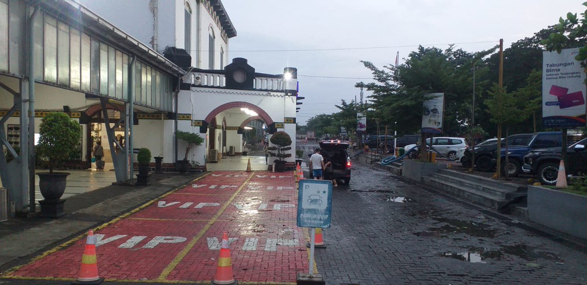 Kereta Api Indonesia tweet media