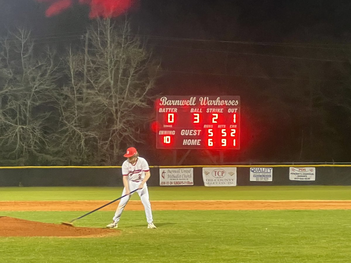 BwellBaseball's tweet photo. 🚨Warhorses Walk it Off in the 10th Inning vs May River! Great Team Win! 🚨

Leading Hitters:
@Cameron10Austin 3-5 2R 
@treyboleman 2-5 2RBIs

WP: Coltin Baxley 1IP 0ER 1K
ND: @Cameron10Austin 6IP 3H 2BB      6Ks 0ER 

#PlayTheHorse ⚾️🐴 https://t.co/di2FuxLewI