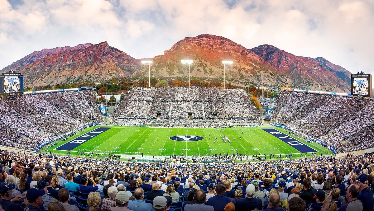 After meeting with @Coach_Popp I’m full of gratitude to have received an offer to continue my education while playing a game I love at THE Brigham Young University! @WestlakeFootbal @CoachAAle @SKekuaokalani @Coach_Popp @kalanifsitake @CoachJayHill @Justin__Ena