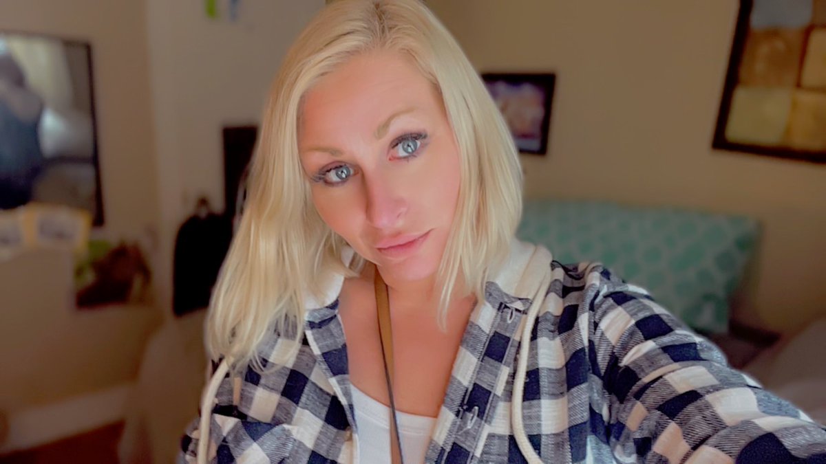 Goddesspeyton13's tweet photo. Submit slave https://t.co/KeCsz3Zu7d