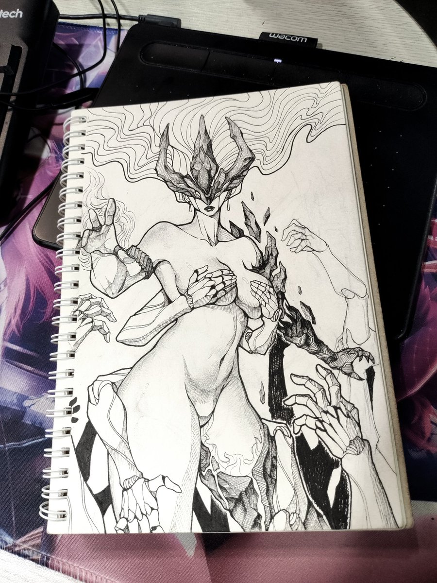 charon_illust's tweet photo. Some drawing I did in my freetime
#drawing #drawings #inking #artwork #drawingart https://t.co/2pnKZcNuJg