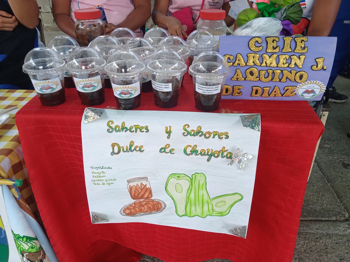Klelia67's tweet photo. Feria gastronomica de saberes y sabores alternativos municipio Cristóbal Rojas Charallave con nuestras madres cocinera de la patria del PAE Miranda y CENAE @ZYSEGMIRANDA @HectoRodriguez @NicolasMaduro @_LaAvanzadora @rosabecerra3 https://t.co/mbzAekz3Ge