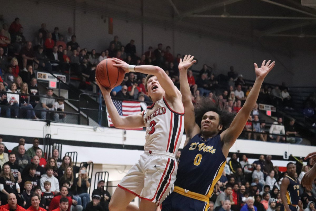 After a tight first 23 minutes, Canfield dominated the final nine to pull away from Warrensville Heights and advance to the Division II regional title game.

Next up for the Cardinals: Youngstown Ursuline in a high-stakes rematch. 

tribtoday.com/sports/local-s…