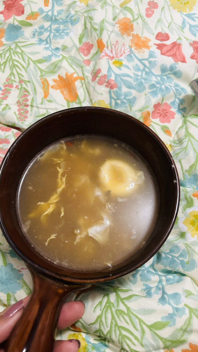 jositamaya's tweet photo. Ando tan antojada, pero no hay como una sopita de costilla con huevo dioh míoh https://t.co/jmrncoMIBB