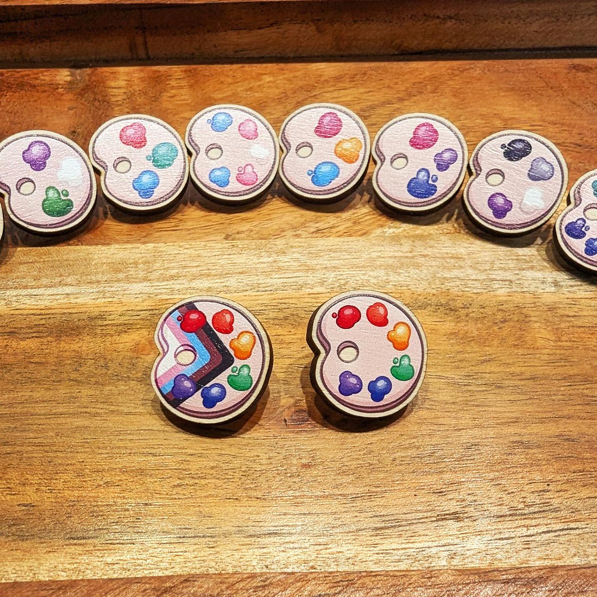 WnCDesigns's tweet photo. 🌈 Pride Palette Pins are IN! 🌈 These are made from responsibly sourced maple wood.
🌳✨
#pride #pins #LGBTQ https://t.co/dm9U4atrbZ